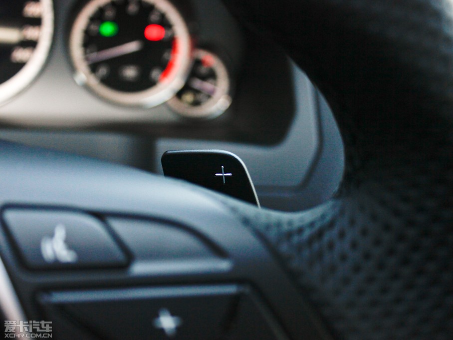 2012��YE���p�T E 260 CGI Coupe