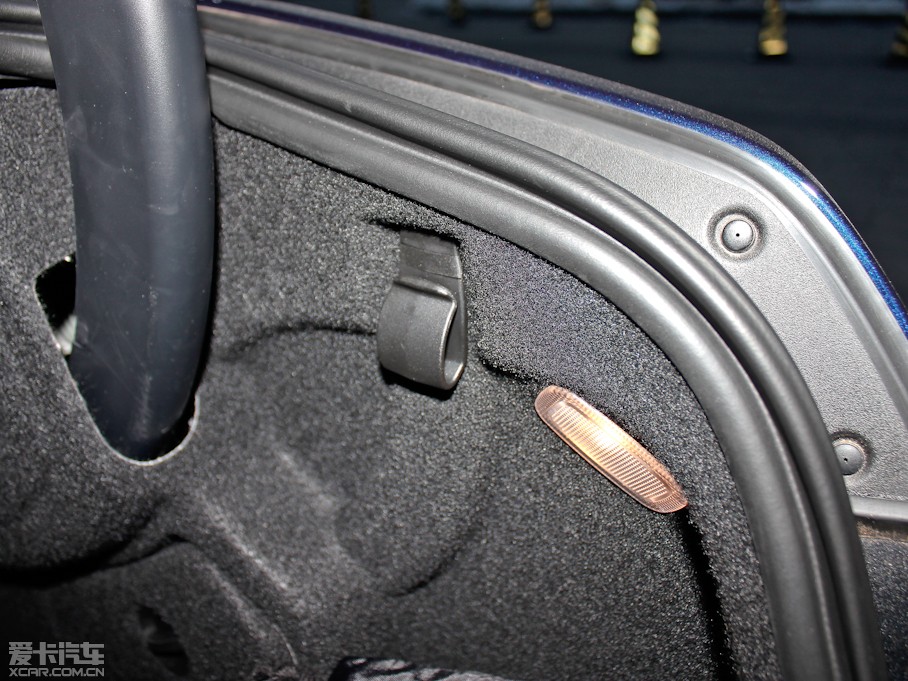 2012��YE���p�T E 260 CGI Coupe