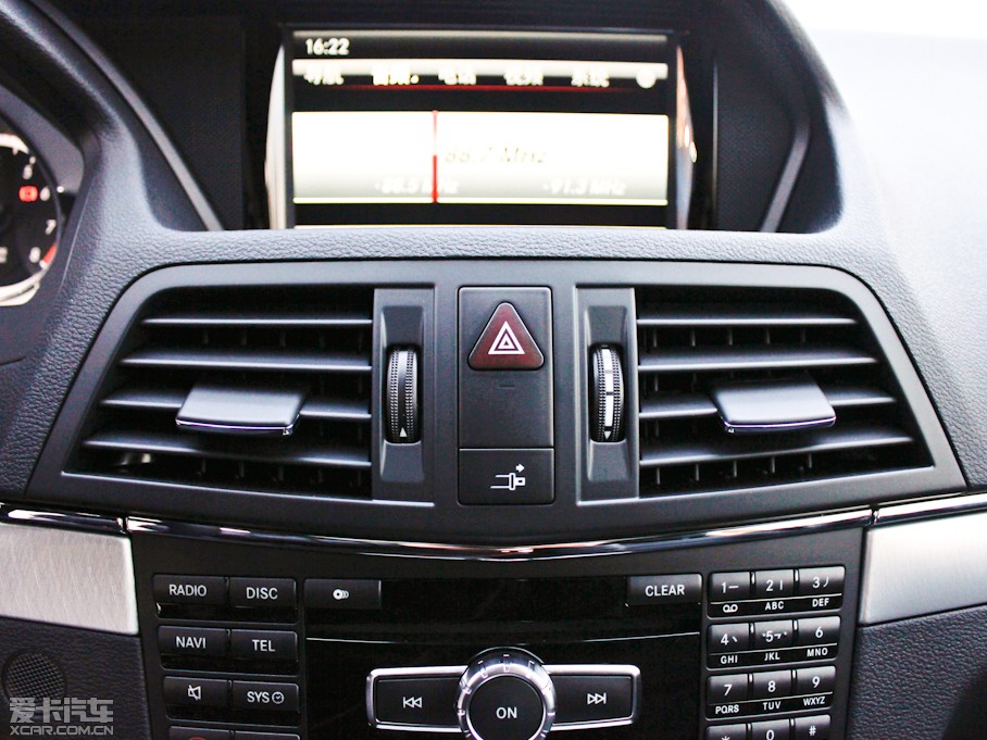 2012��YE���p�T E 260 CGI Coupe