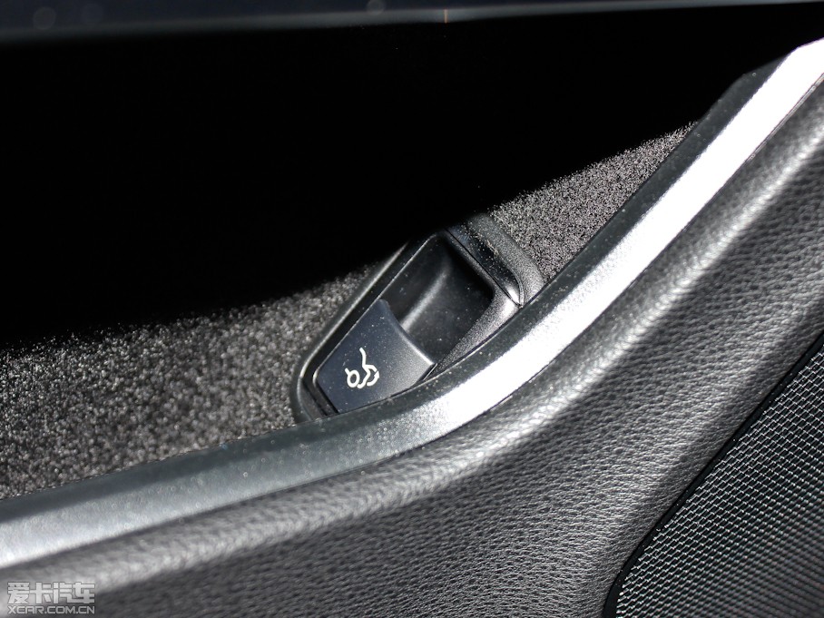 2012��YE���p�T E 260 CGI Coupe