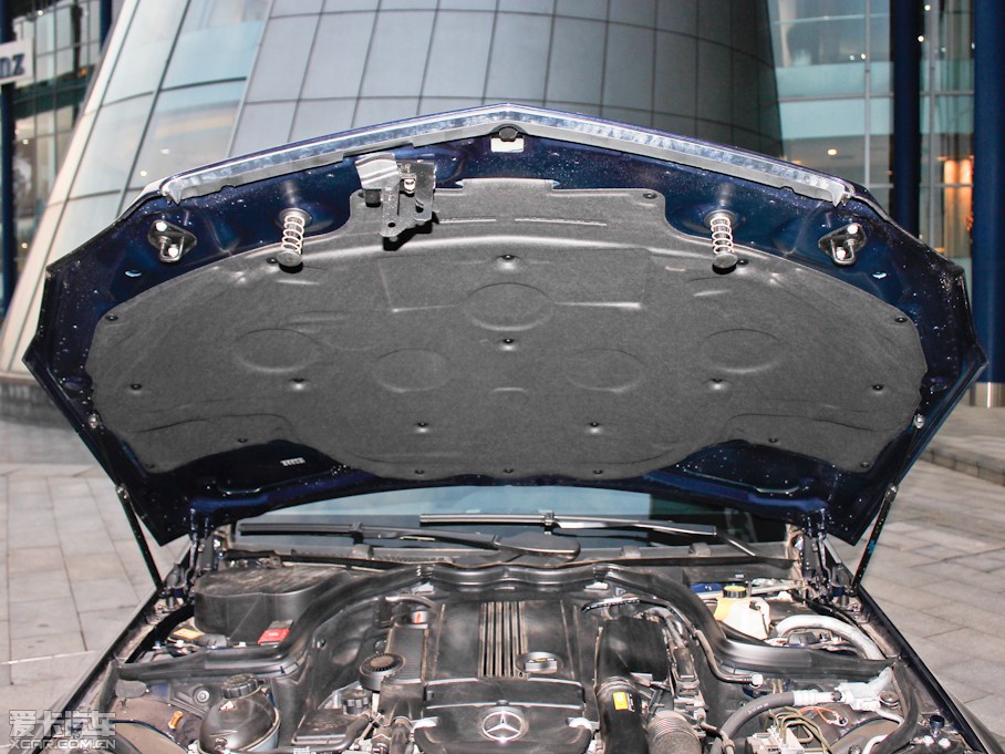 2012��YE���p�T E 260 CGI Coupe