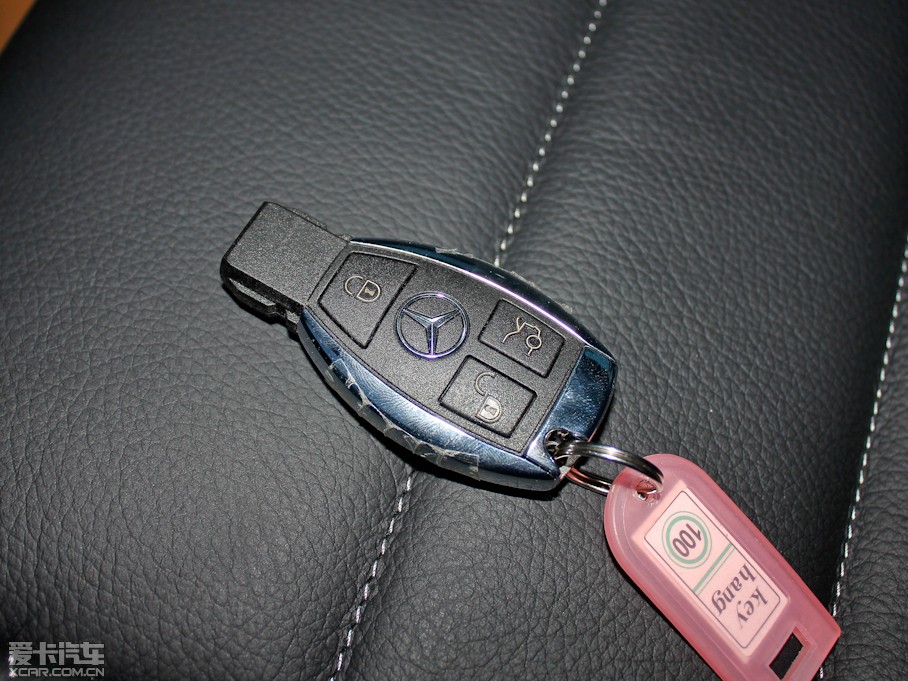 2012��YE���p�T E 260 CGI Coupe