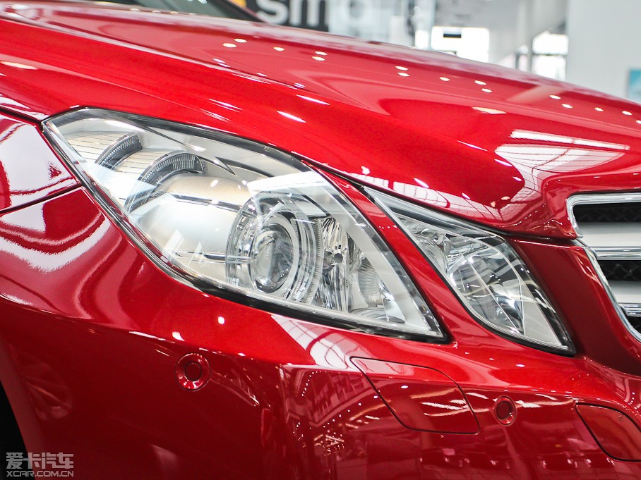 2012��YE���p�T E 200 CGI Coupe