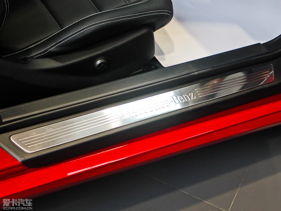 2012��YE���p�T E 200 CGI Coupe