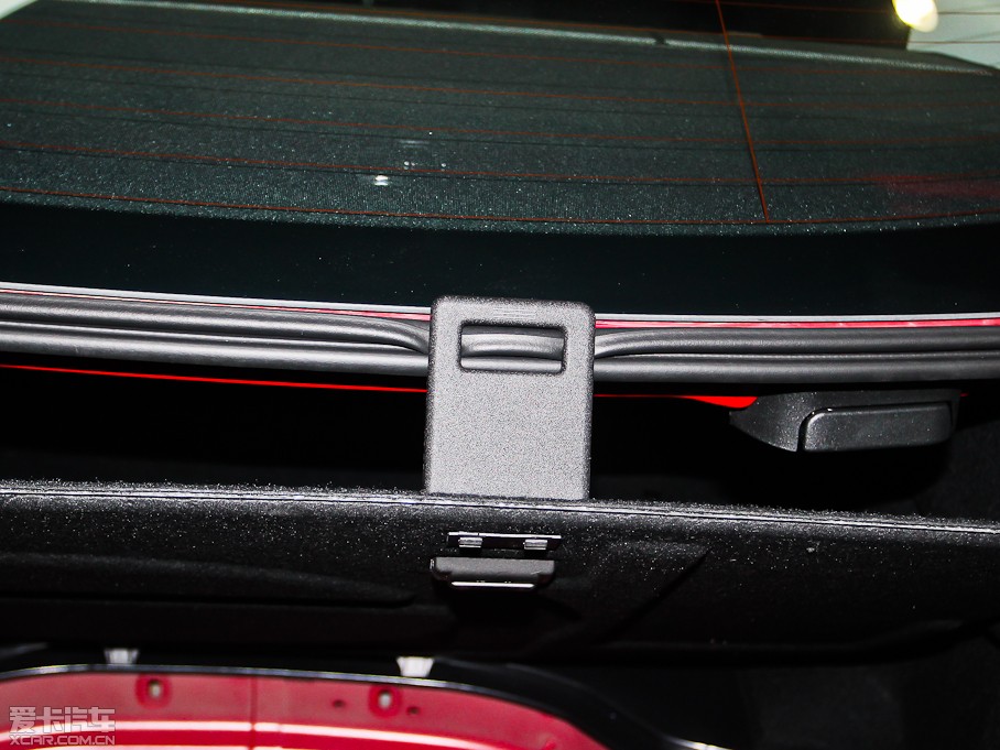 2012��YE���p�T E 200 CGI Coupe