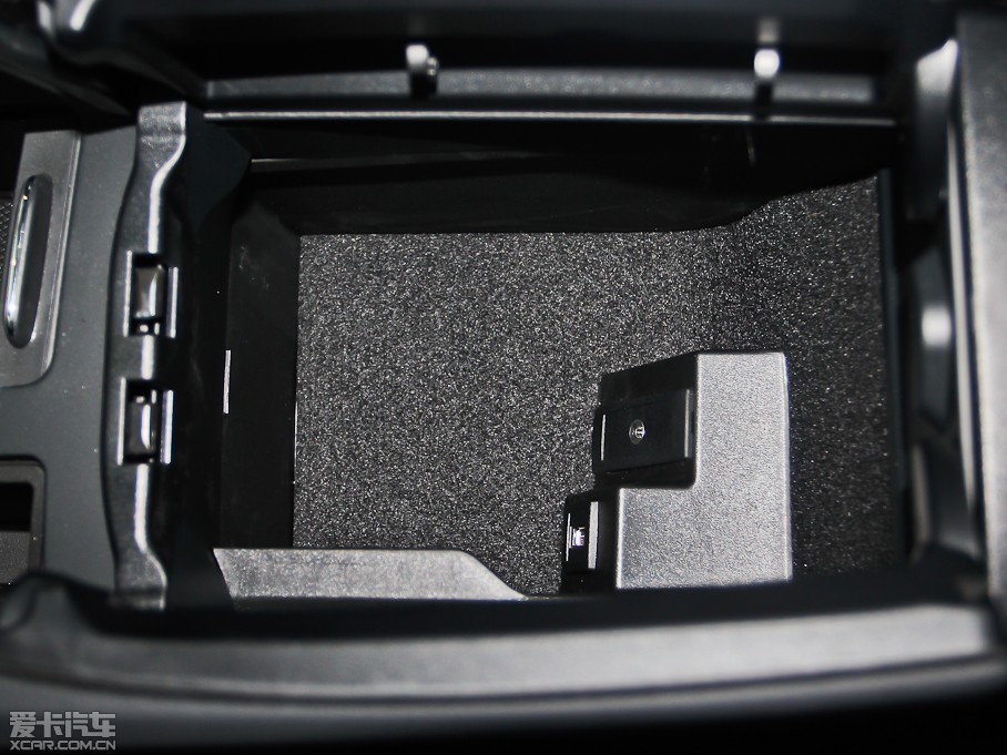 2012��YE���p�T E 200 CGI Coupe