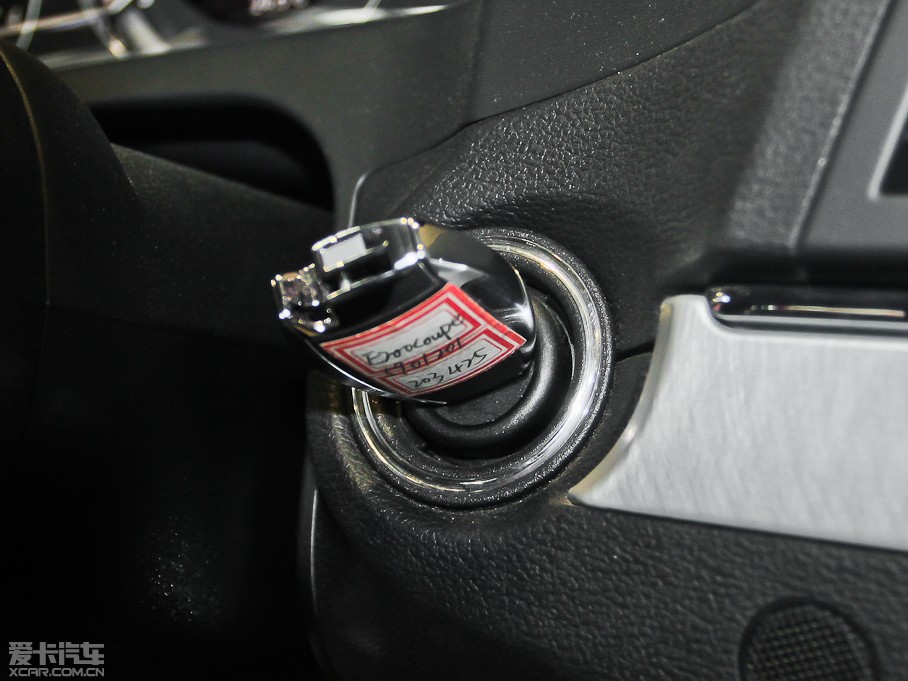 2012��YE���p�T E 200 CGI Coupe