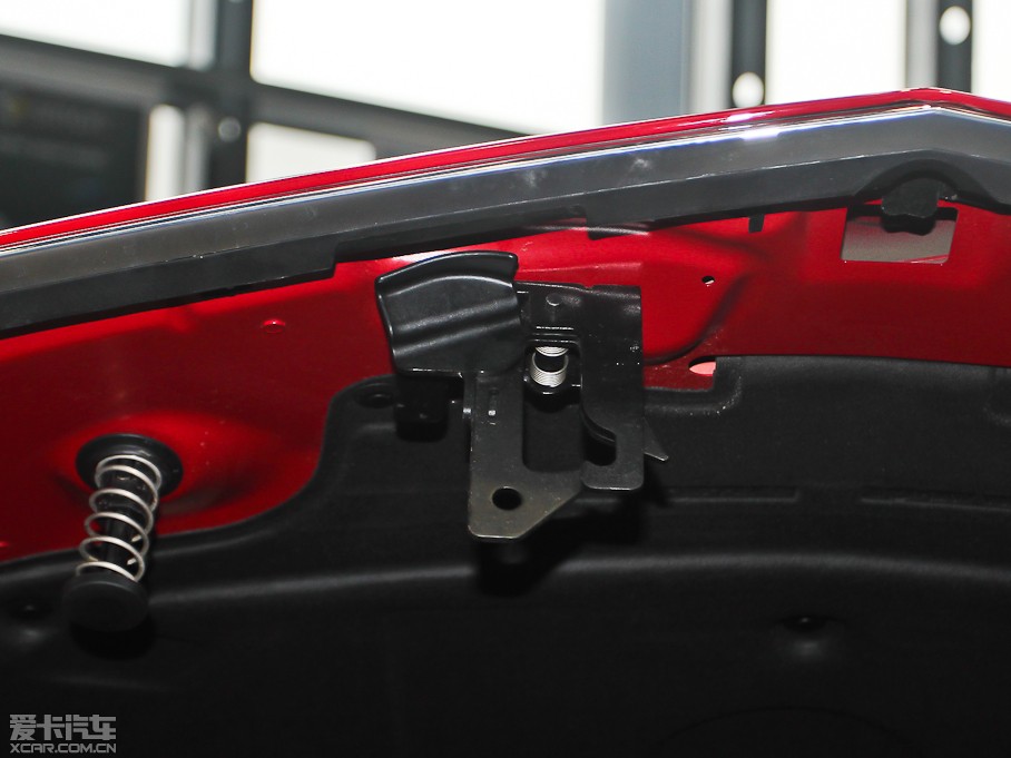 2012��YE���p�T E 200 CGI Coupe