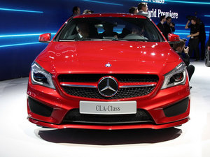 2013CLA 220 w^