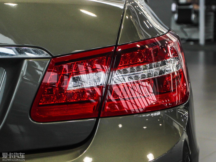 2012YE E 260 CGI I܇