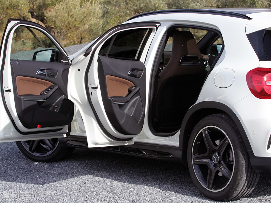 2013YGLA(M) GLA 250