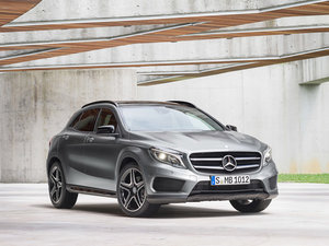 2013GLA 250 w^