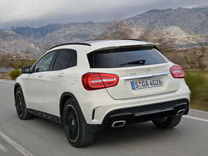 2013GLA 250 w^