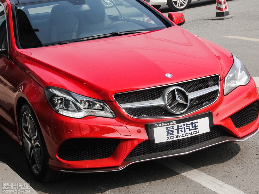 2014��YE���p�T E 200 Coupe