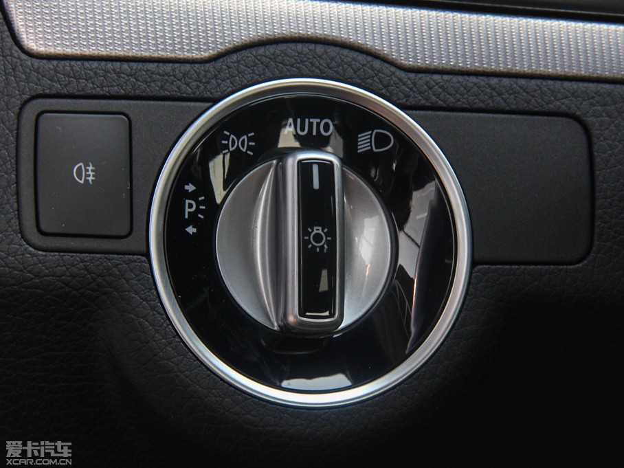 2014��YE���p�T E 200 Coupe