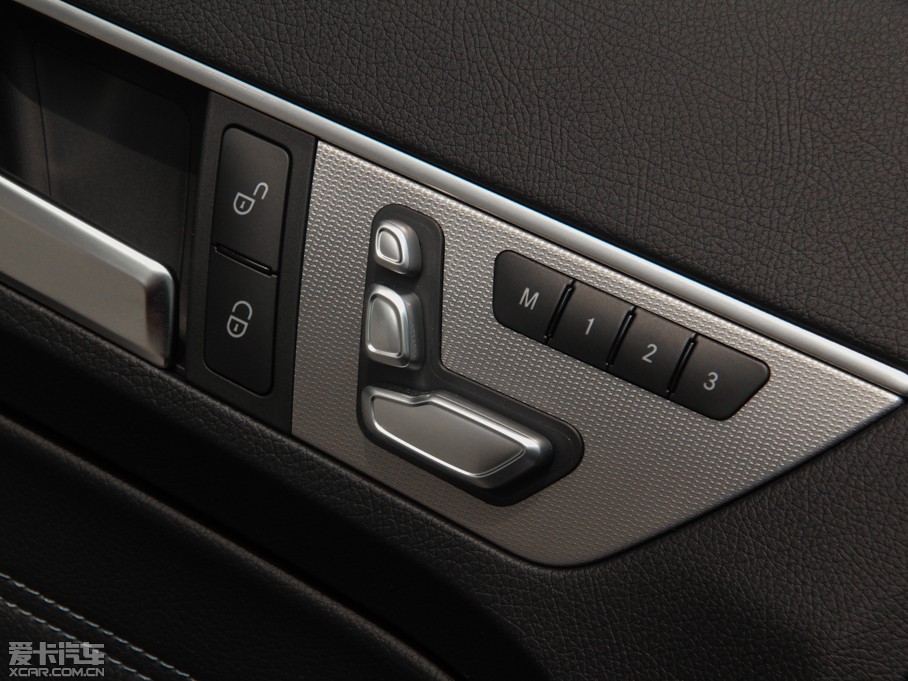 2014��YE���p�T E 200 Coupe