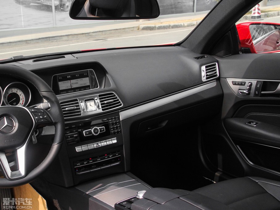 2014��YE���p�T E 200 Coupe