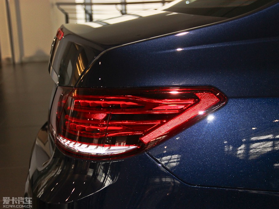 2014��YE���p�T E 200 Coupe