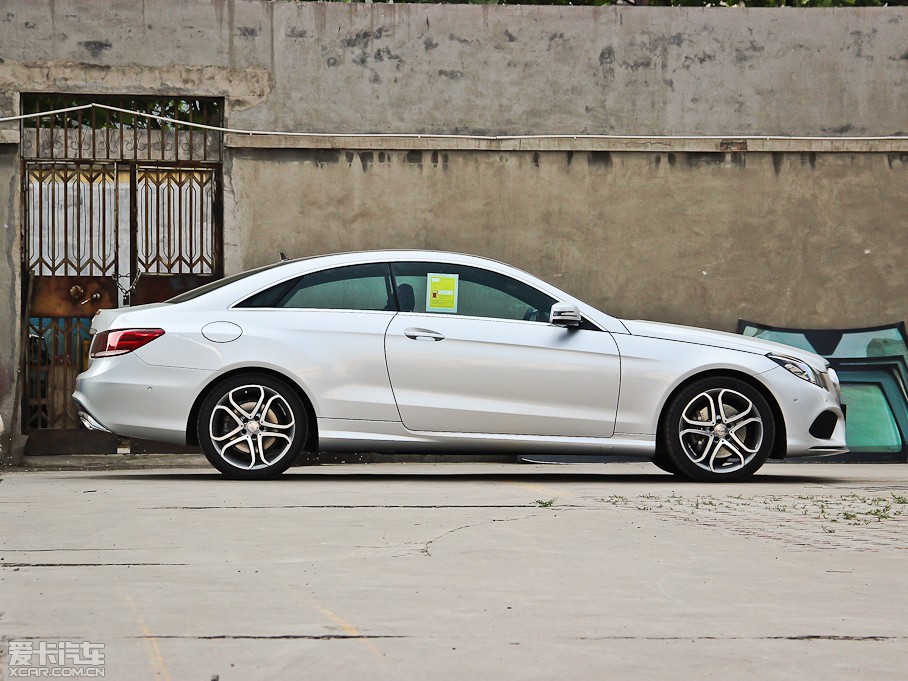 2014��YE���p�T E 200 Coupe