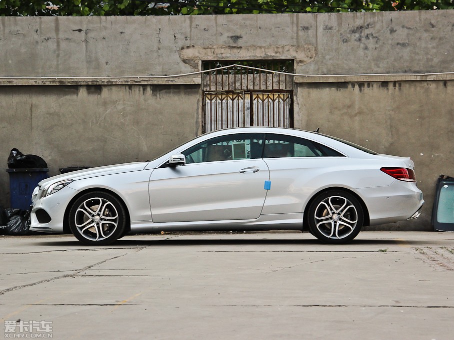 2014��YE���p�T E 200 Coupe