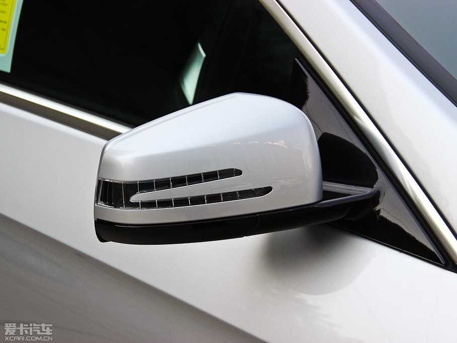 2014��YE���p�T E 200 Coupe