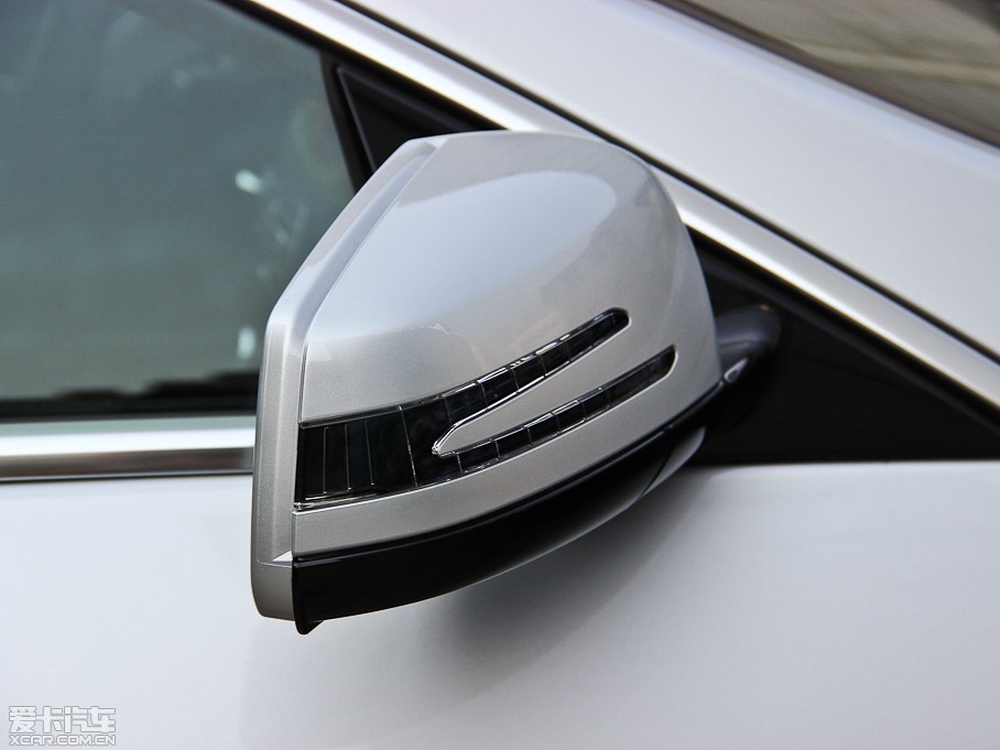 2014��YE���p�T E 200 Coupe