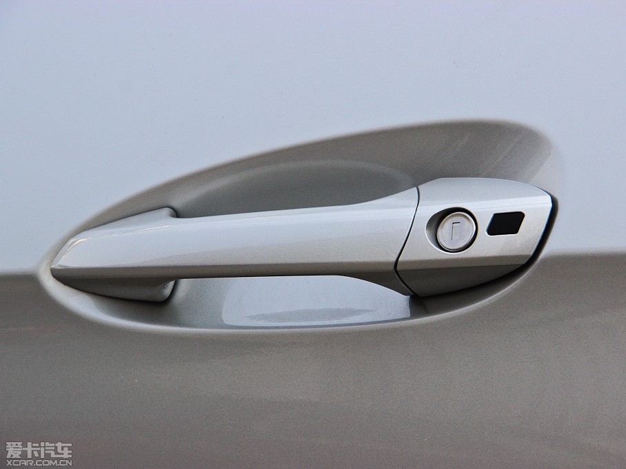 2014��YE���p�T E 200 Coupe