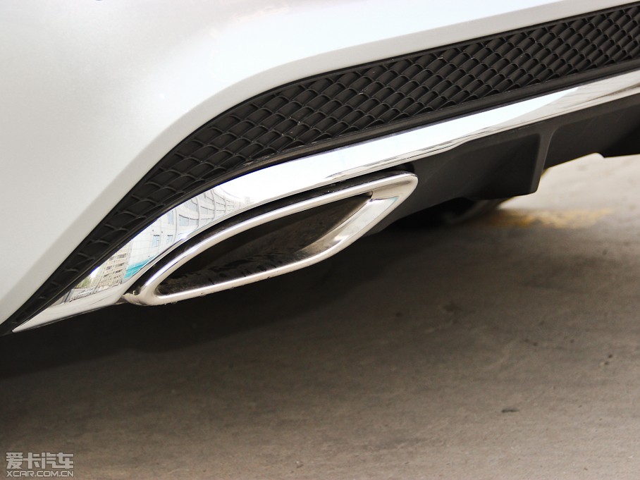 2014��YE���p�T E 200 Coupe