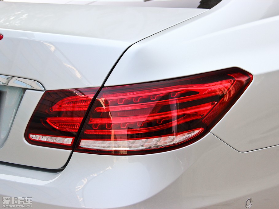 2014��YE���p�T E 200 Coupe