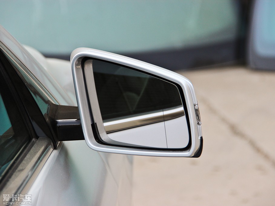 2014��YE���p�T E 200 Coupe