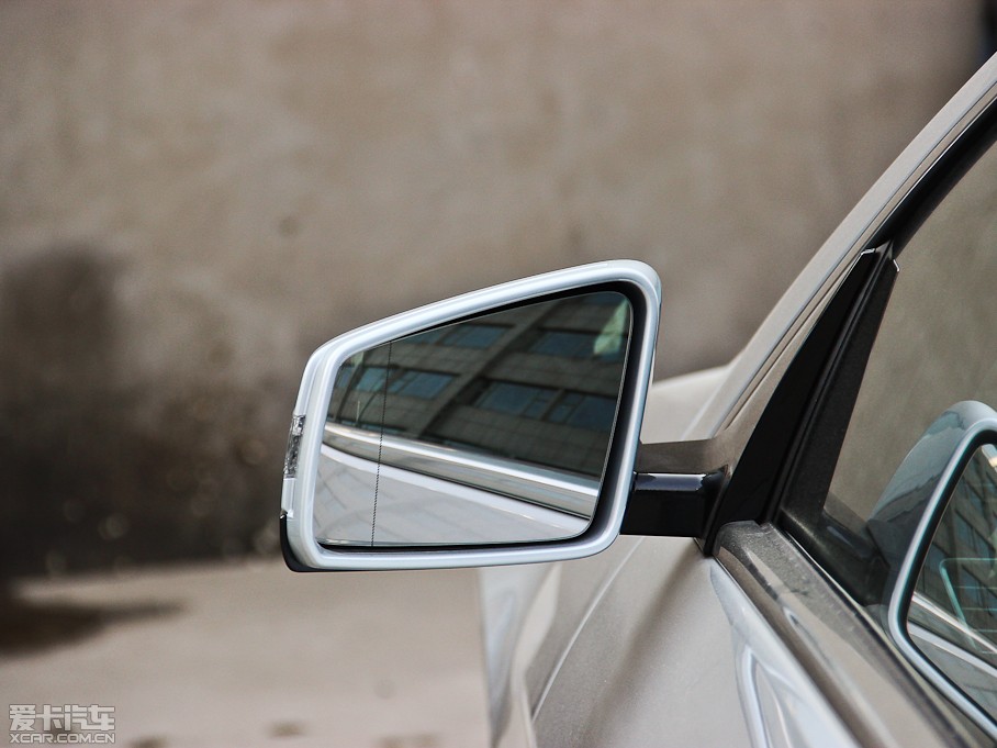 2014��YE���p�T E 200 Coupe