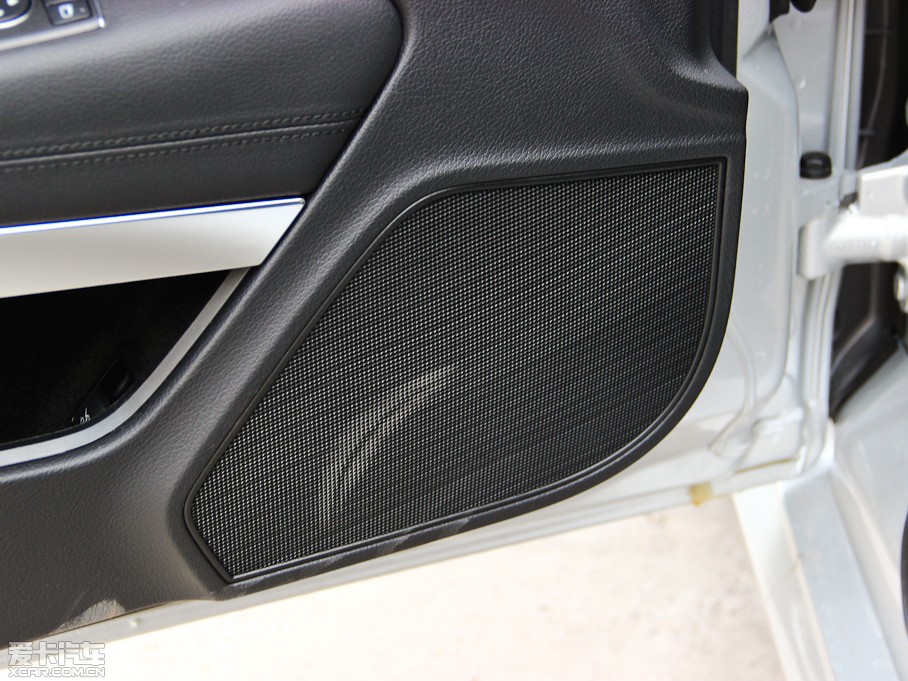 2014��YE���p�T E 200 Coupe