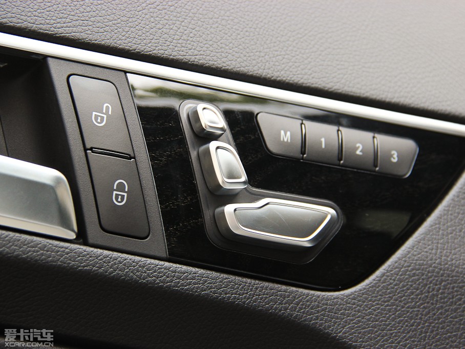 2014��YE���p�T E 200 Coupe