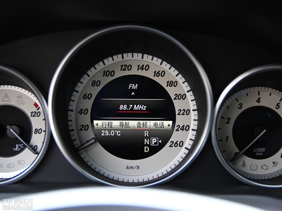 2014��YE���p�T E 200 Coupe