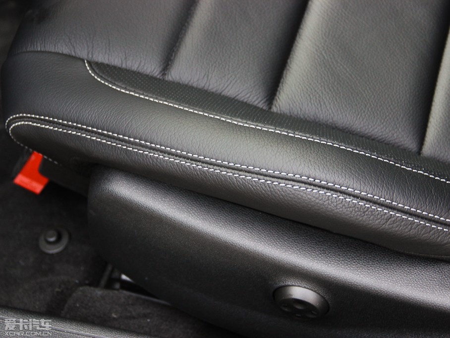 2014��YE��(j��)�p�T E 200 Coupe