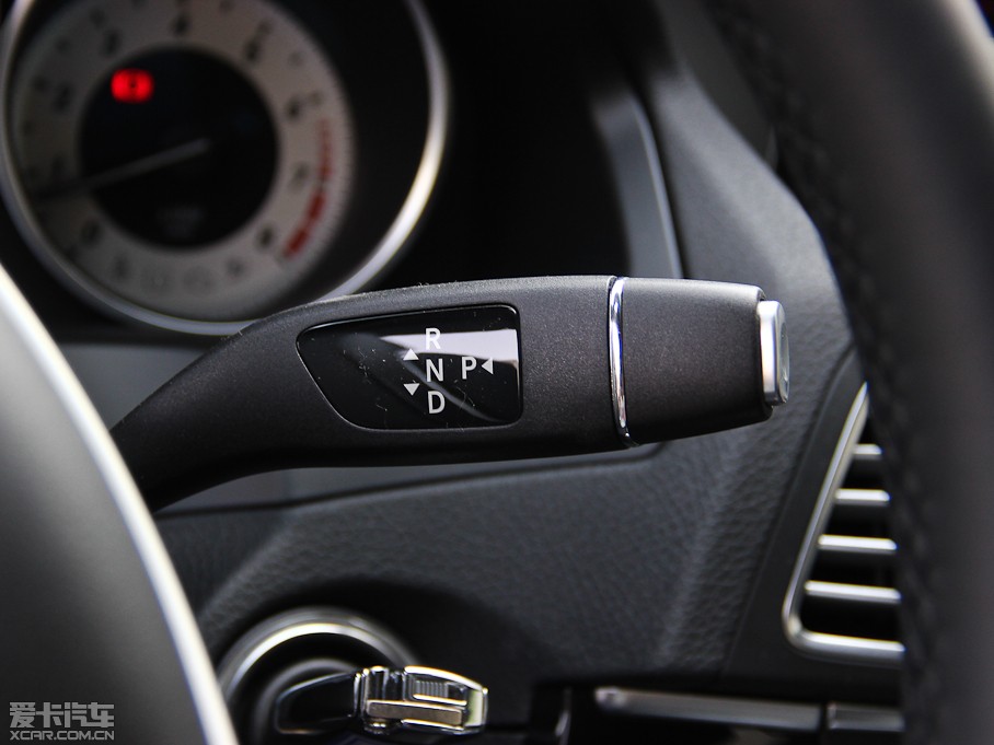 2014��YE���p�T E 200 Coupe