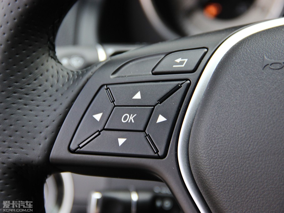 2014��YE���p�T E 200 Coupe