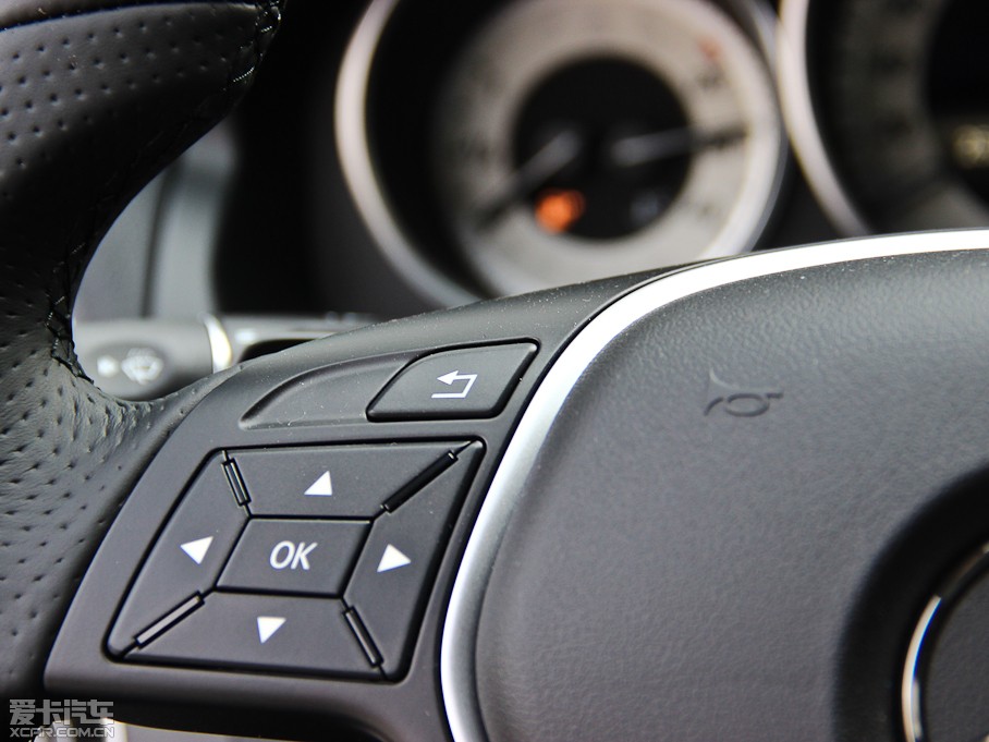 2014��YE���p�T E 200 Coupe