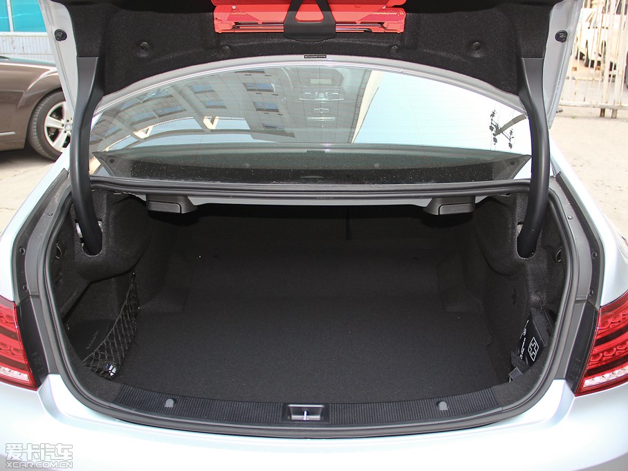 2014��YE���p�T E 200 Coupe