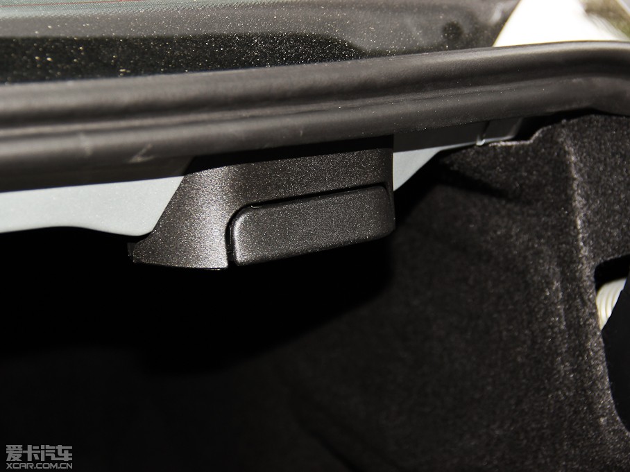 2014��YE���p�T E 200 Coupe