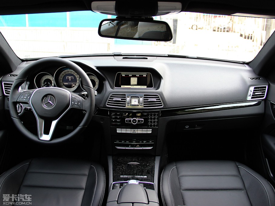 2014��YE���p�T E 200 Coupe