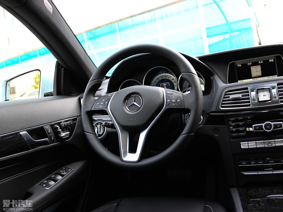 2014��YE���p�T E 200 Coupe