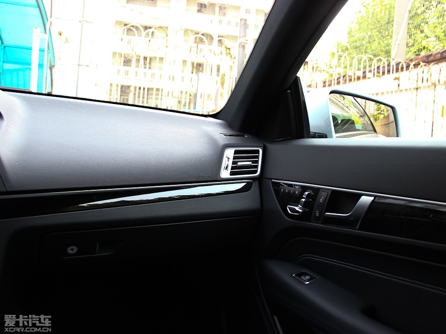 2014��YE���p�T E 200 Coupe