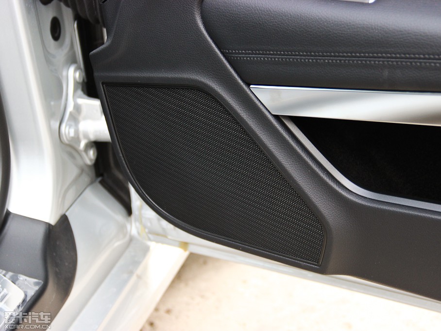 2014��YE���p�T E 200 Coupe