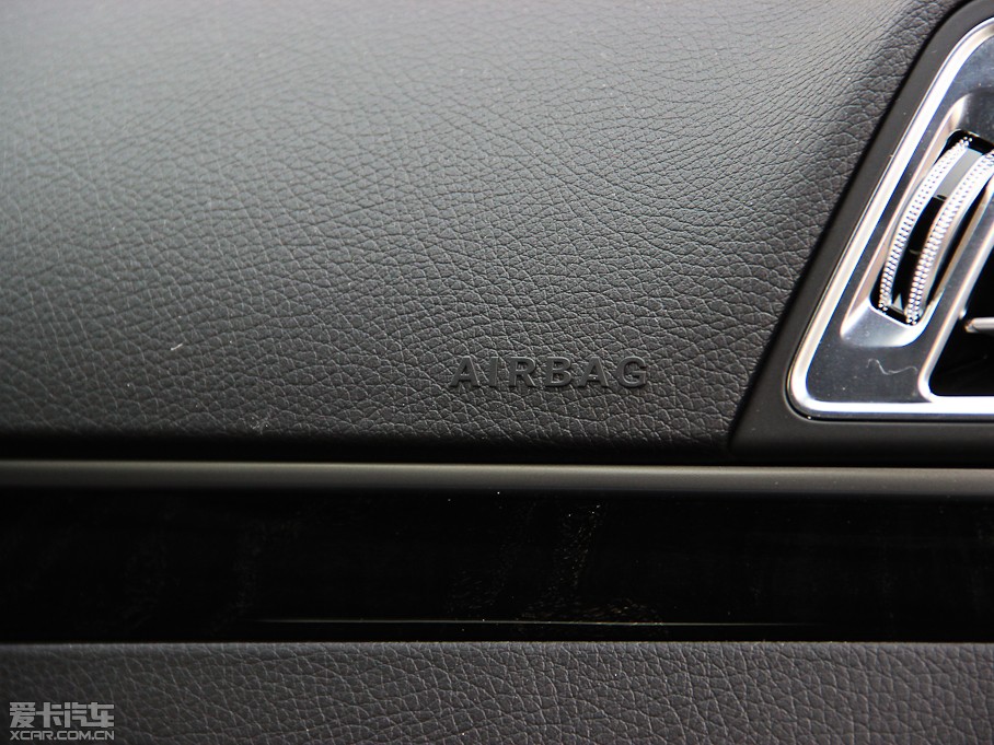 2014��YE���p�T E 200 Coupe