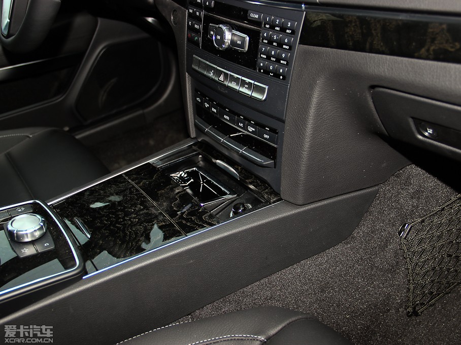 2014��YE���p�T E 200 Coupe