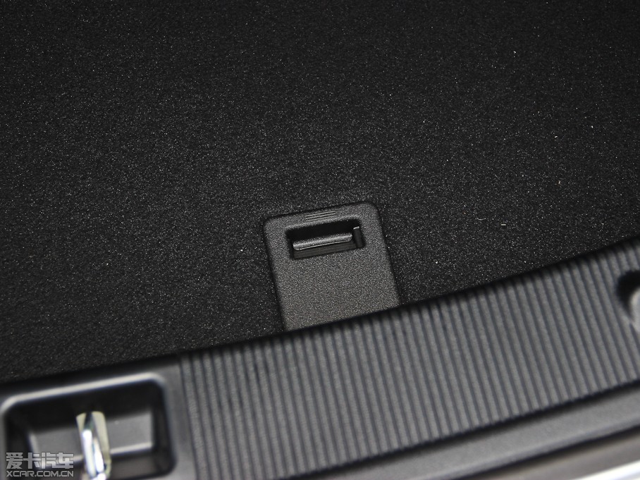 2014��YE���p�T E 200 Coupe