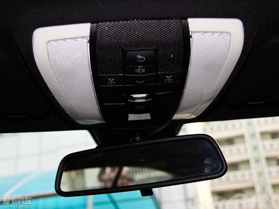 2014��YE���p�T E 200 Coupe