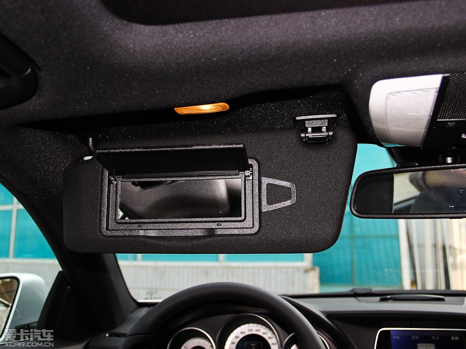 2014��YE���p�T E 200 Coupe