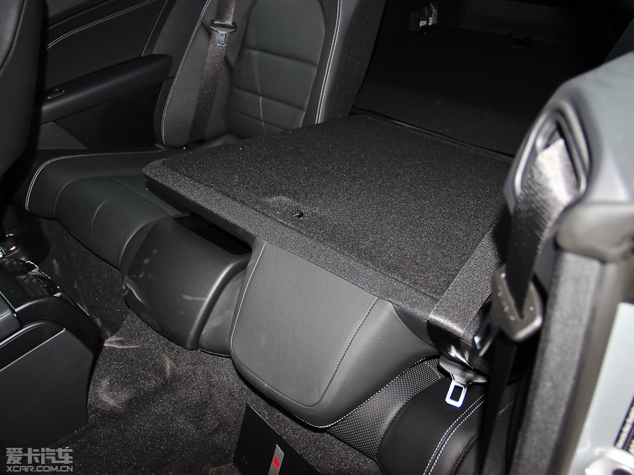 2014��YE���p�T E 200 Coupe